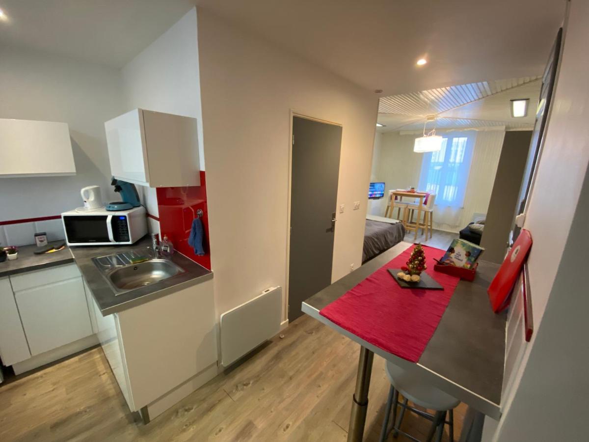 Les Coquelicots Wifi Apartment Troyes Exterior foto