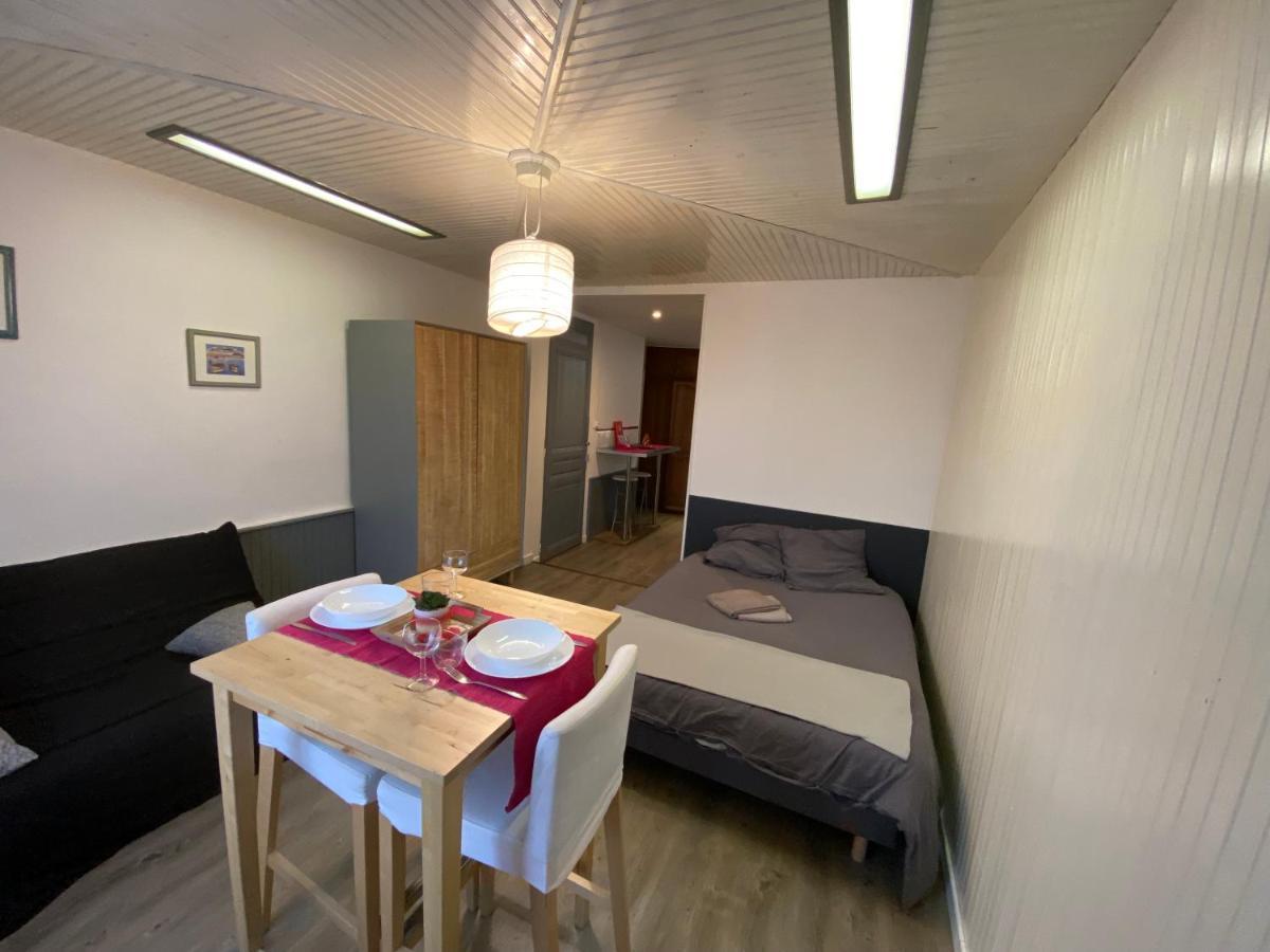 Les Coquelicots Wifi Apartment Troyes Exterior foto